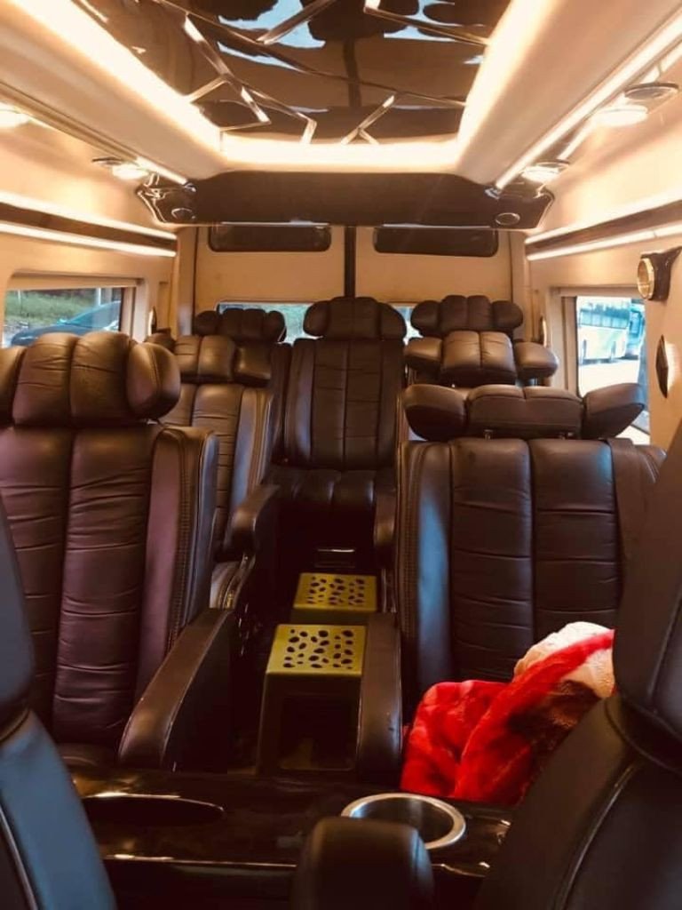 Xe Hoàng Hà được vệ sinh sạch sẽ trước mỗi chuyến đi