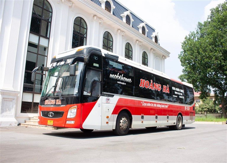 Xe Hoàng Hạnh tạo được niềm tin cho khách hàng ở sự chuyên nghiệp và chất lượng dịch vụ tốt.