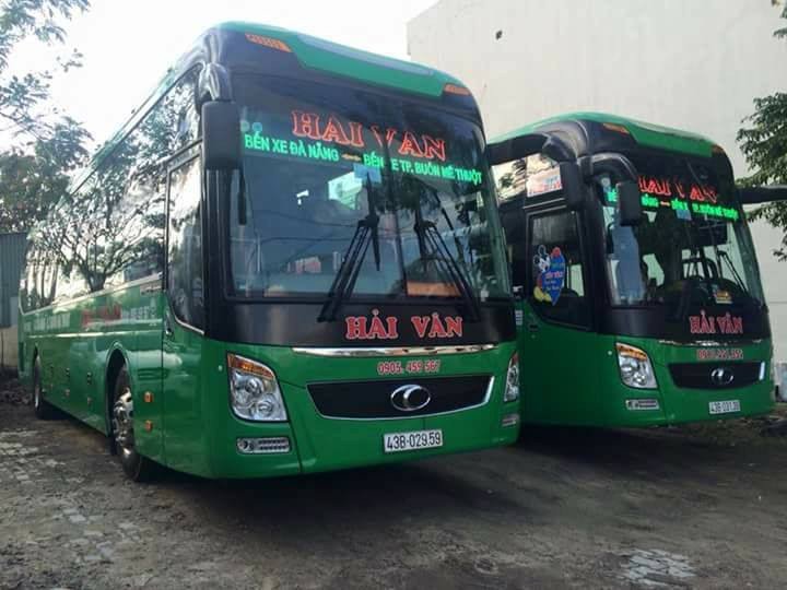 Xe khách giường nằm chất lượng cao trên đường đèo