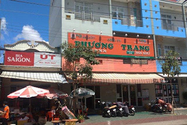 Xe khách Phương Trang trên tuyến đường di chuyển