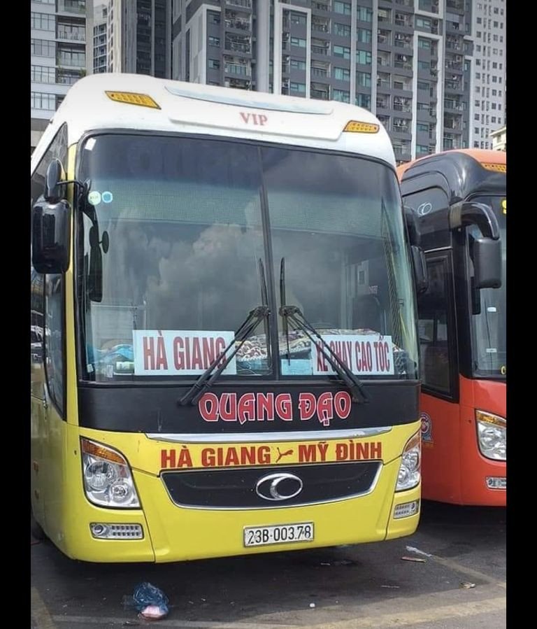 Xe khách Quang Đạo tuyến Hà Giang Bắc Ninh với nội thất sạch sẽ