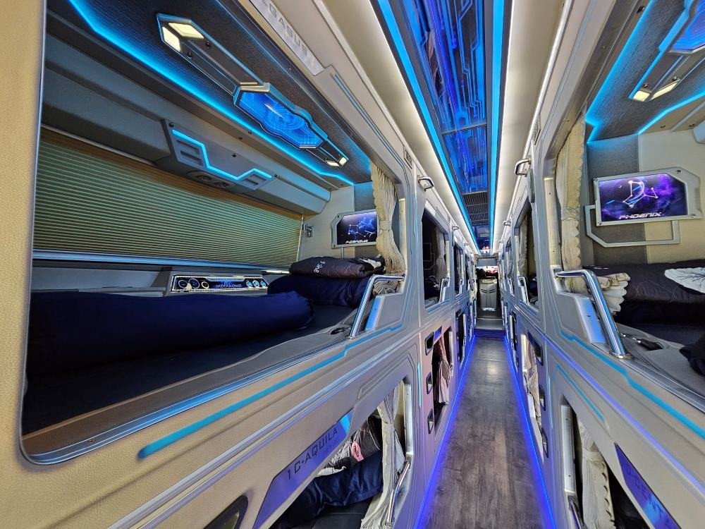 Xe Limousine 22 phòng tiện nghi của nhà xe Quốc Đạt