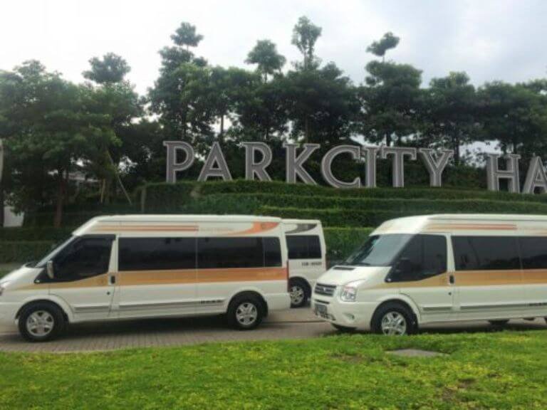 Xe limousine hạng sang cung cấp dịch vụ đón trả khách tận nơi tại Hải Phòng và Quảng Ninh