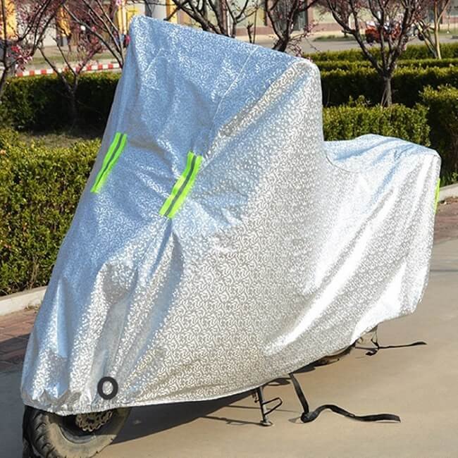 Xe máy để ngoài mưa có sao không: Ảnh hưởng và cách bảo vệ