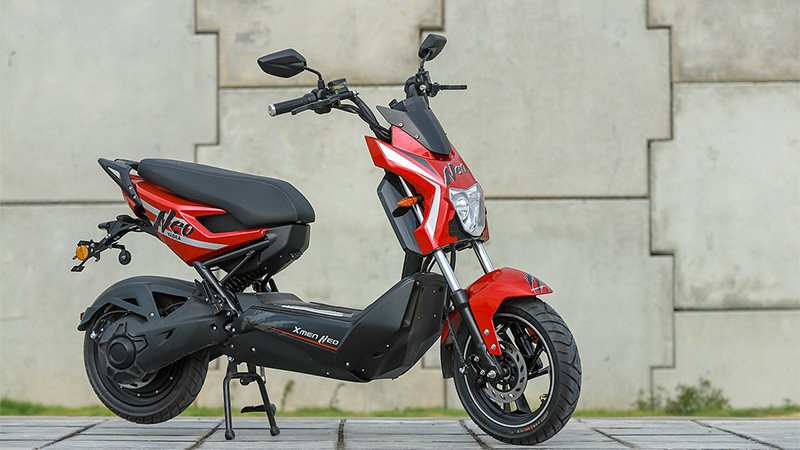 Xe máy điện Yadea Xmen Neo với thiết kế hầm hố, nam tính, phù hợp với thanh niên