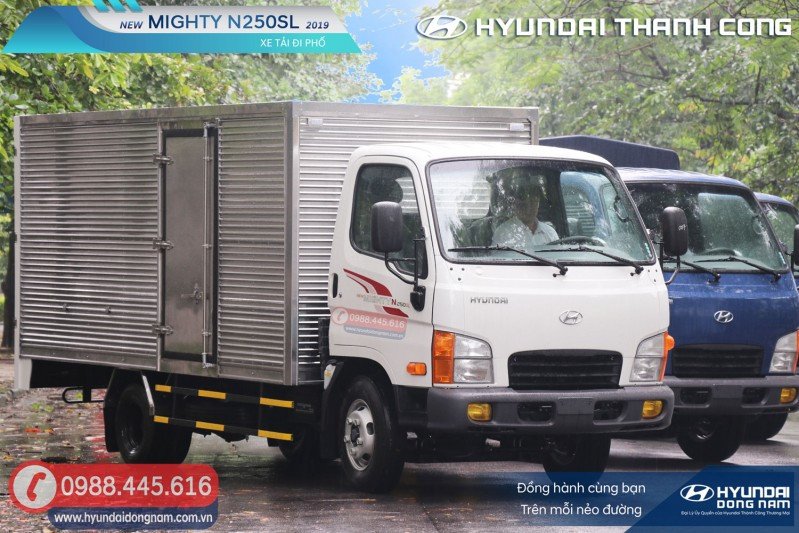 Xe tải 2 tấn Hyundai N250SL thùng kín