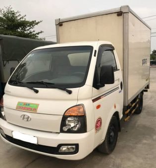 Xe tải Hyundai H100 đời 2017 với cabin mới và thùng composite