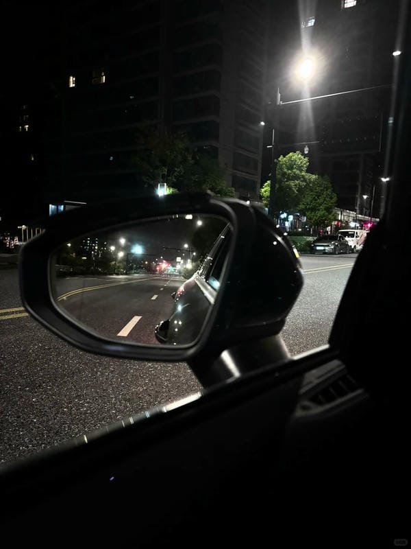 Hình Ảnh Ngồi Trên Xe Ô Tô Ban Đêm 13