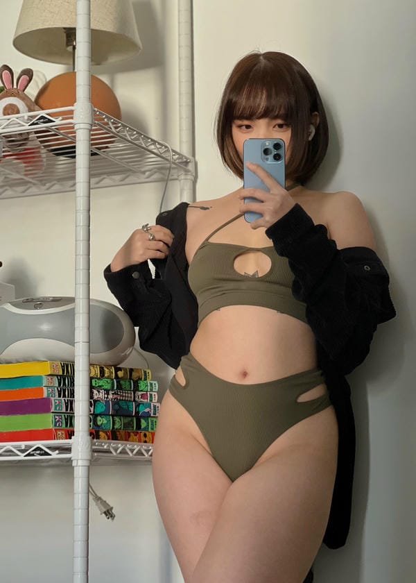 Ảnh Yuna Tamago Sex mặc áo lưới trong suốt