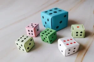 Xúc Xắc Là Gì? Từ 'súc Sắc' Có Đúng Không?