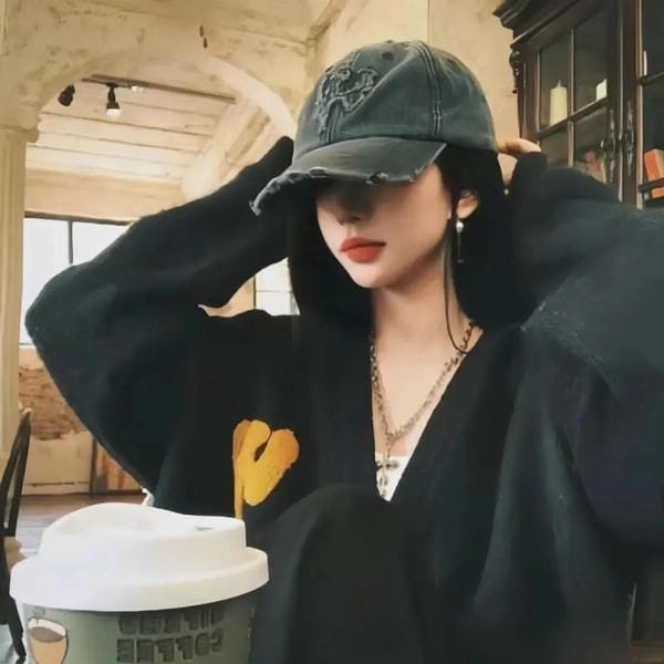 avatar ảnh đội mũ ngầu 11