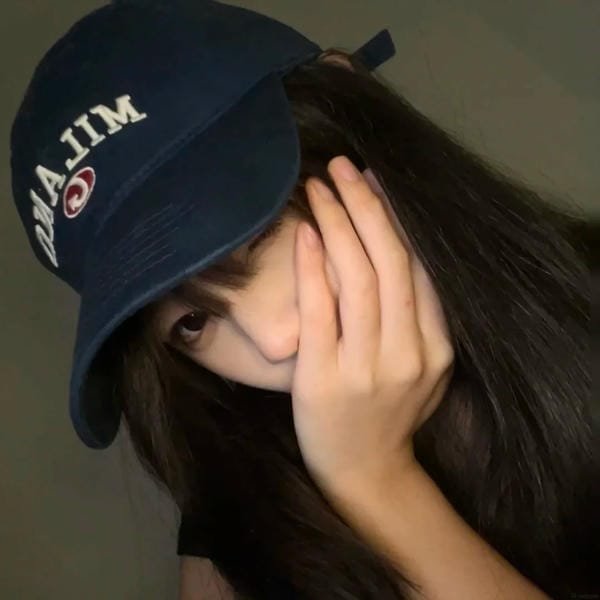 avatar ảnh đội mũ ngầu 15