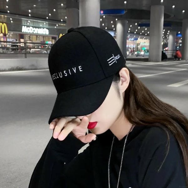 avatar ảnh đội mũ ngầu 24