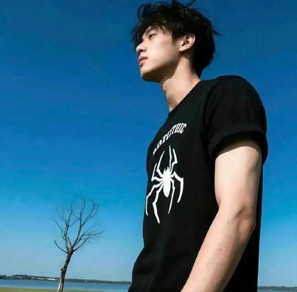 avatar màu xanh dương ngầu 7